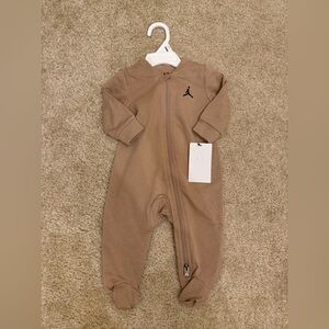 NWT Nike Jordan Baby Jumpman Footed Coverall Brown Hemp
